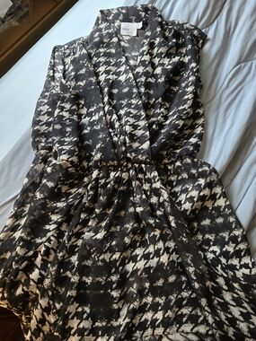 Black and Cream Printed Women’s Tunic Blouse